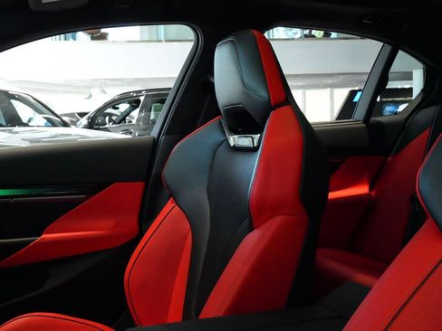 New 2026 BMW M5 w/ Executive Package image 19