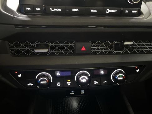 Certified 2023 Honda Accord EX image 18