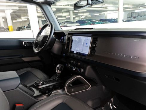 Used 2022 Ford Bronco Outer Banks w/ Sasquatch Package image 41