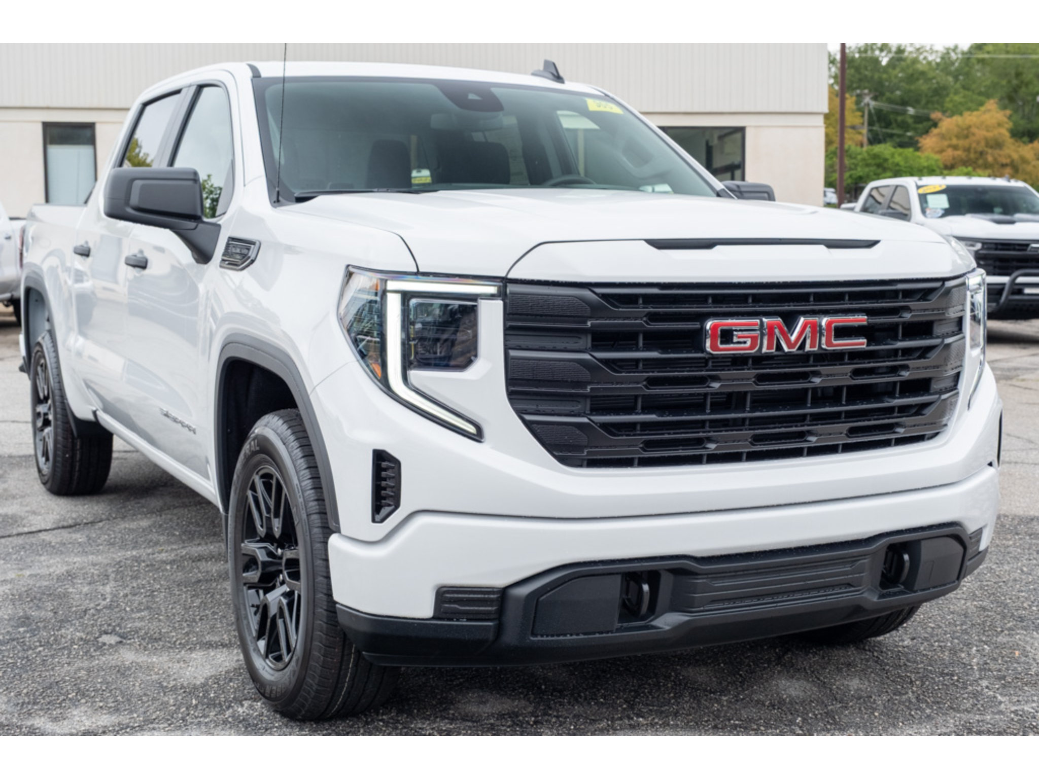 New 2026 GMC Sierra 1500 Pro w/ Graphite Edition AWD/4WD image 32