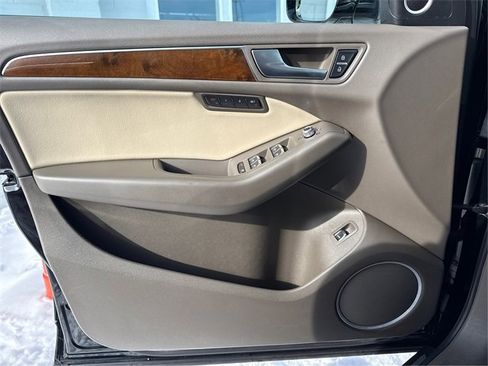 Used 2017 Audi Q5 2.0T Premium Plus w/ Technology Package image 22