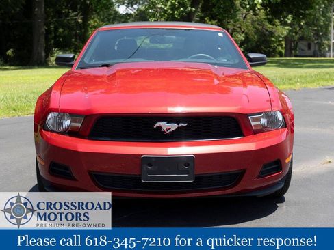 Used 2010 Ford Mustang Convertible RWD image 4