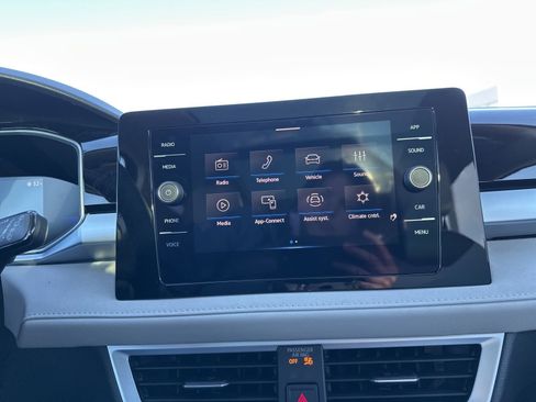 New 2026 Volkswagen Taos SE AWD/4WD image 42
