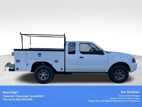 Used 2004 Nissan Frontier XE Desert Runner w/ (VTP) Value Truck Pkg AWD/4WD image 6