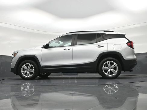 Used 2022 GMC Terrain SLE w/ Driver Convenience Package AWD/4WD image 24