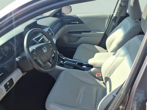 Used 2015 Honda Accord EX-L image 11