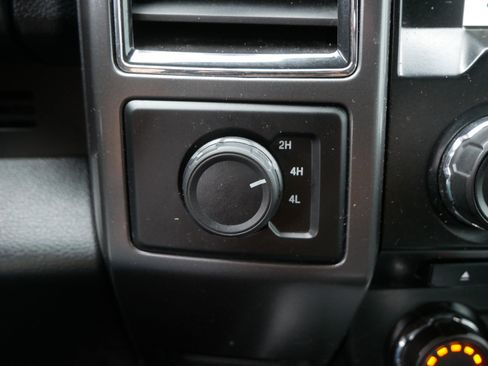 Used 2017 Ford F150 XLT w/ Equipment Group 302A Luxury image 26