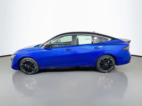 New 2026 Nissan Sentra SR w/ SR Premium Package FWD image 4