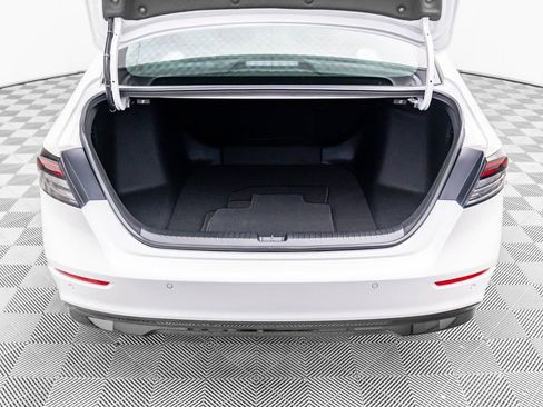 Certified 2025 Honda Accord EX-L image 28