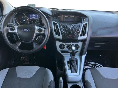 Used 2012 Ford Focus SE FWD image 11