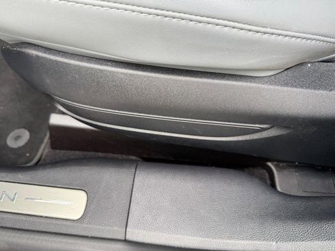 Certified 2021 Lincoln Corsair FWD image 14