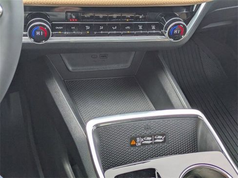 New 2026 Chevrolet Equinox ACTIV w/ Safety and Technology Package image 21