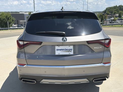 Used 2026 Acura MDX FWD w/ Technology Package image 9