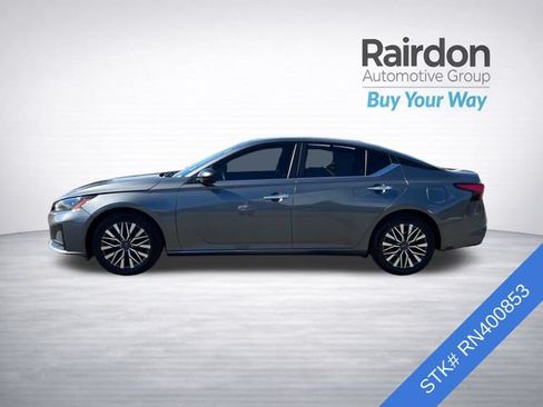 Used 2024 Nissan Altima 2.5 SV FWD image 4