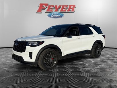 New 2025 Ford Explorer ST-Line w/ Premium Package