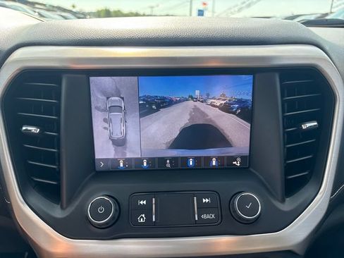Used 2020 GMC Acadia Denali w/ Denali Ultimate Package AWD/4WD image 17