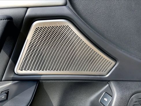 Used 2025 Acura TLX w/ Technology Package image 34