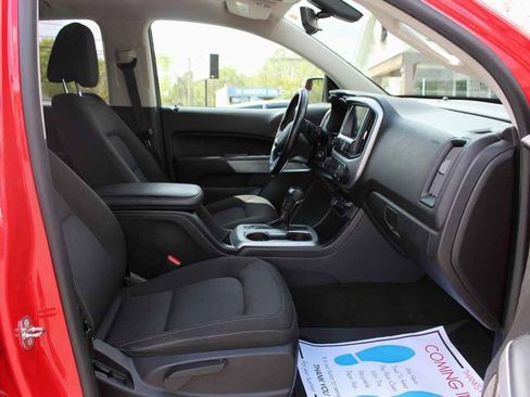 Used 2018 Chevrolet Colorado LT image 29