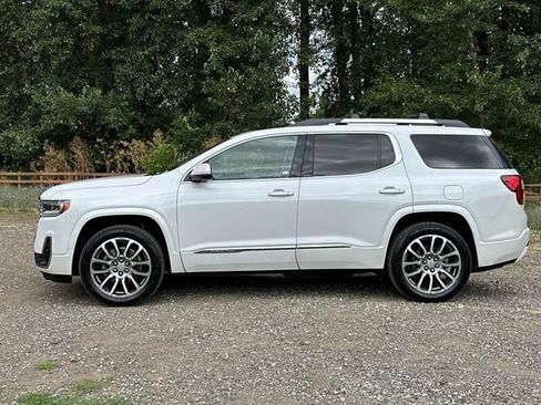 Used 2021 GMC Acadia Denali w/ Denali Ultimate Package AWD/4WD image 6