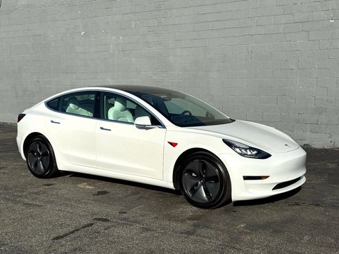 Used 2019 Tesla Model 3 Long Range image 30