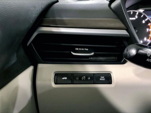 Used 2024 Nissan Altima 2.5 SV image 34