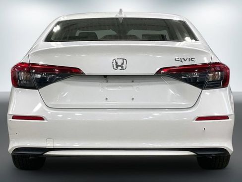 Used 2022 Honda Civic EX image 4