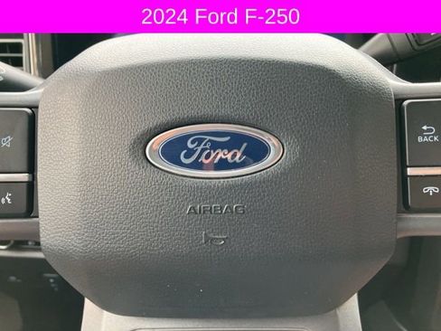 Used 2024 Ford F250 Lariat w/ Sport Appearance Package image 32