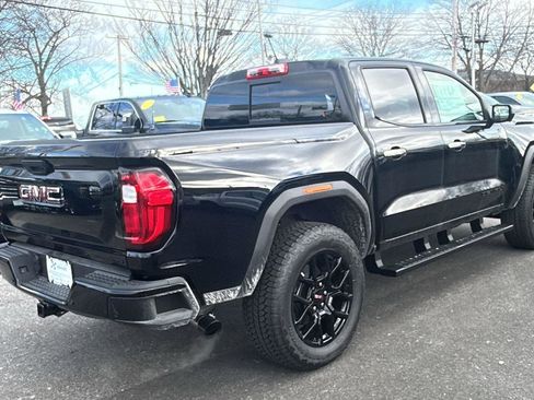 New 2025 GMC Canyon Denali w/ LPO, Denali Black Edition image 8