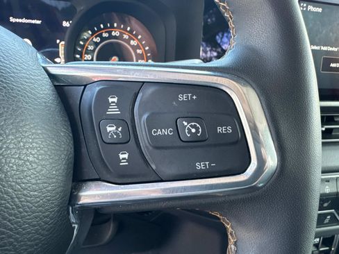 Certified 2024 Jeep Wrangler Unlimited Sahara AWD/4WD image 29