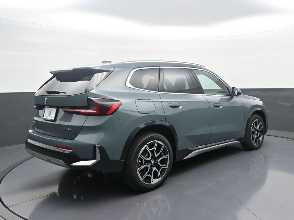 Used 2026 BMW X1 xDrive28i w/ Technology Package AWD/4WD image 7