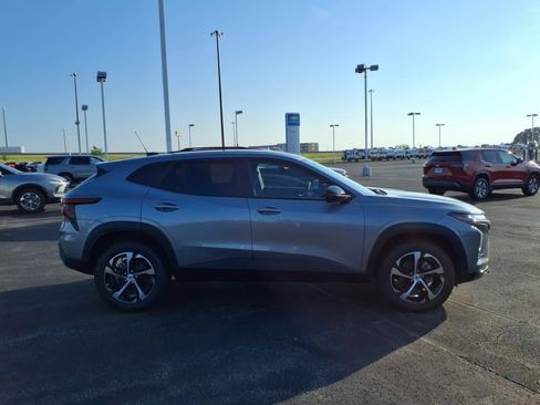 New 2025 Chevrolet Trax RS w/ Driver Confidence Package image 2