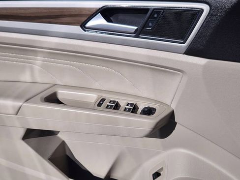 Used 2023 Volkswagen Atlas SEL image 12