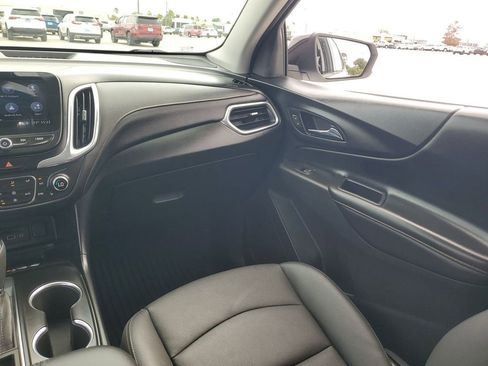 Used 2020 Chevrolet Equinox Premier w/ Premier Redline Edition image 11