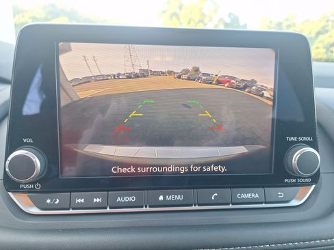 Certified 2026 Nissan Rogue SV FWD image 15