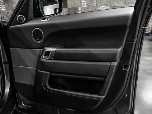 Used 2019 Land Rover Range Rover Sport HSE image 42
