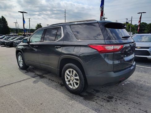 Used 2019 Chevrolet Traverse LT w/ LPO, Blackout Package AWD/4WD image 6