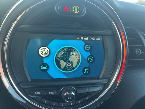 Used 2021 MINI Cooper Convertible image 23