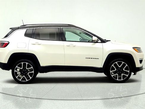 Used 2018 Jeep Compass Limited w/ Navigation Group AWD/4WD image 4