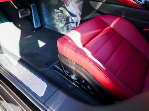 New 2026 Porsche Panamera 4S image 14