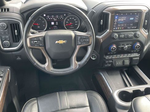 Used 2023 Chevrolet Silverado 2500 High Country w/ Technology Package AWD/4WD image 13