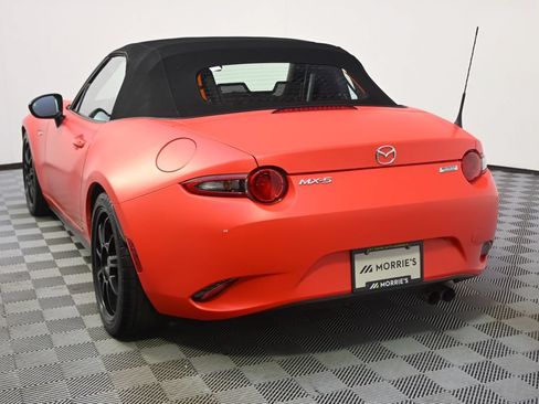 Used 2016 MAZDA MX-5 Miata Sport RWD image 4