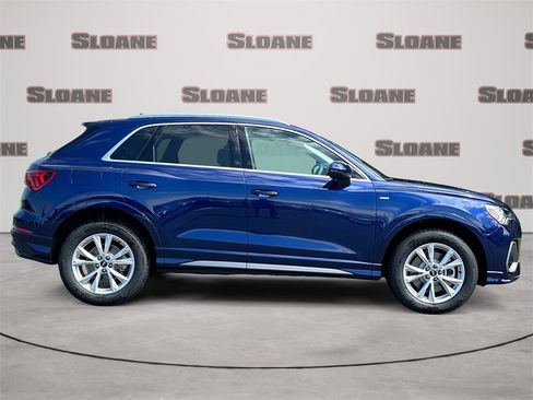 New 2025 Audi Q3 2.0T Premium image 6