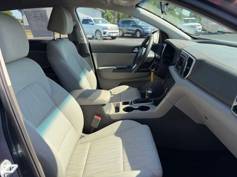 Used 2019 Kia Sportage LX AWD/4WD image 18