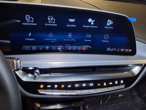 New 2026 Cadillac Lyriq V image 17