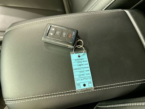 Certified 2025 Jeep Grand Cherokee Limited image 12