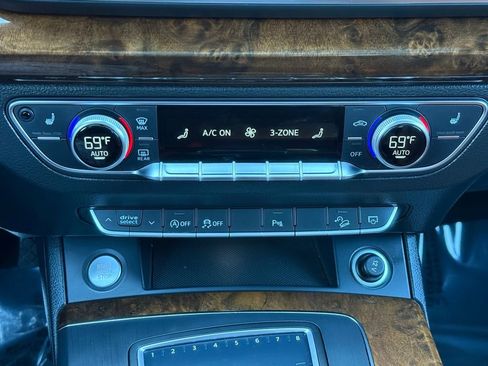 Used 2018 Audi Q5 2.0T Premium Plus w/ Premium Plus Package image 34