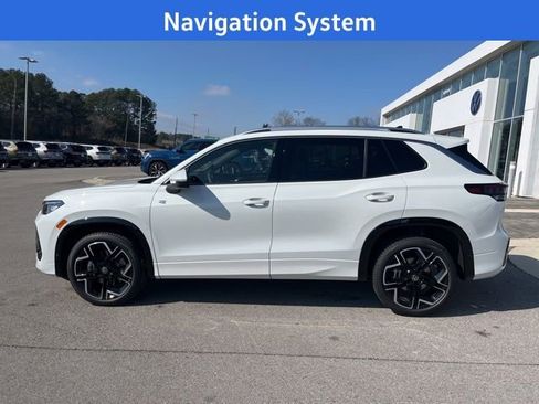 New 2026 Volkswagen Tiguan SEL R-Line image 3