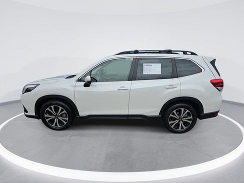 Used 2023 Subaru Forester Limited w/ Popular Package #2 AWD/4WD image 8