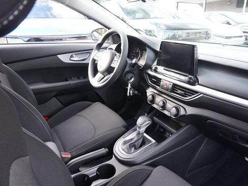 Used 2023 Kia Forte LXS image 25