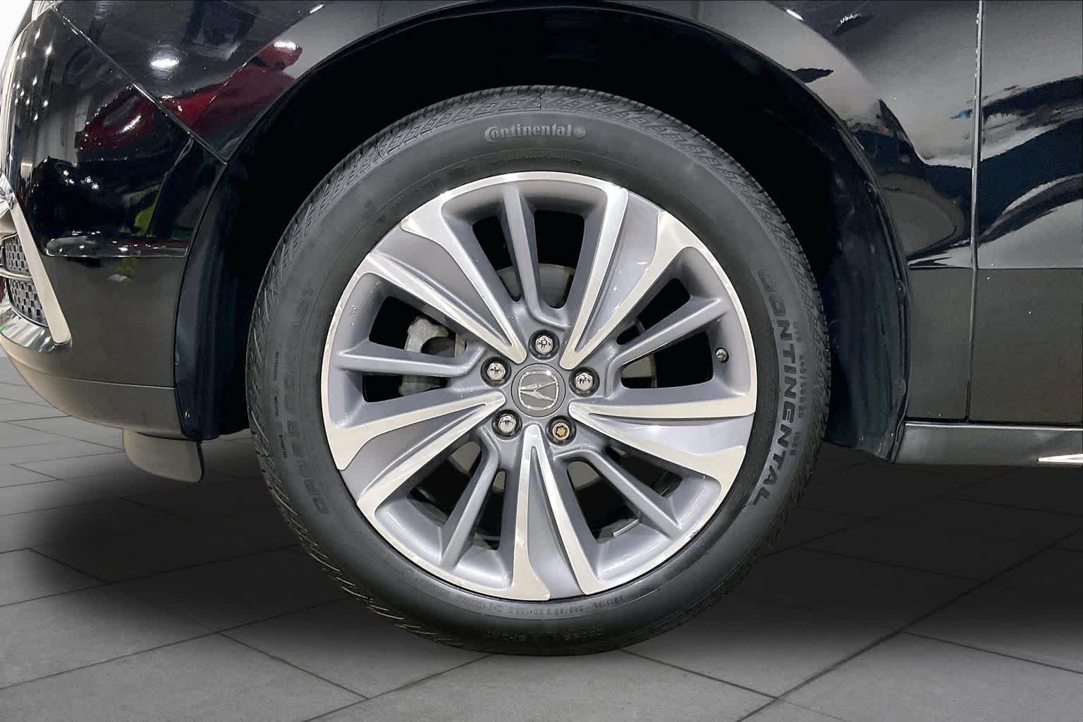 Used 2018 Acura MDX w/ Tech & Entertainment Pkg AWD/4WD image 11
